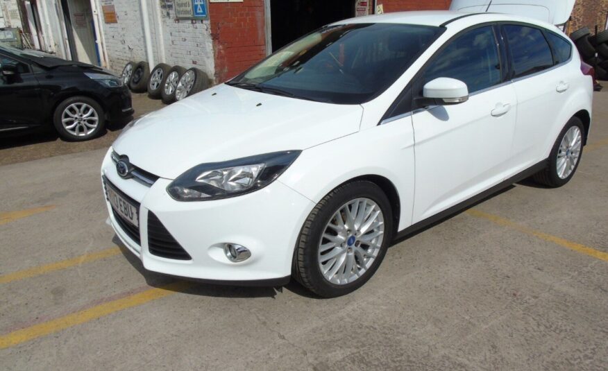 2013 Ford Focus 1.0 EcoBoost Zetec 5dr HATCHBACK Petrol Manual