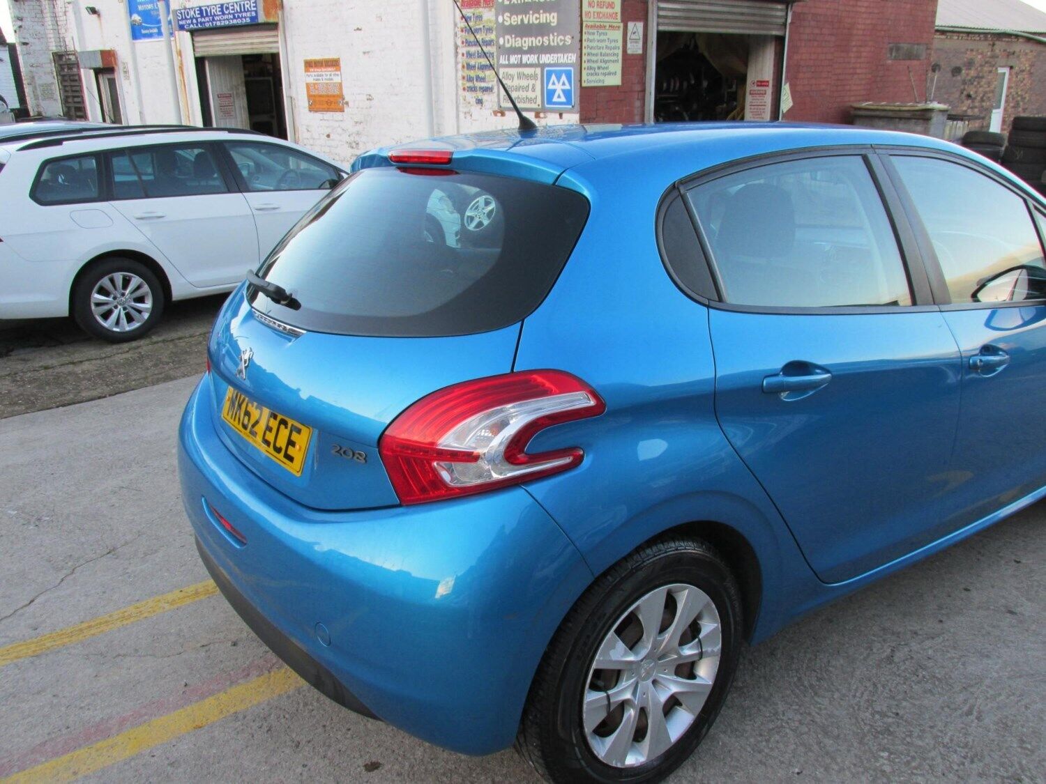 1.2 VTi Access+ 5dr petrol manual