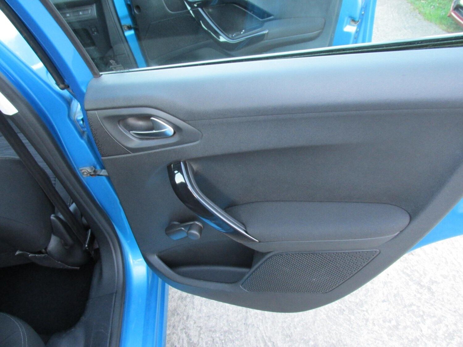 1.2 VTi Access+ 5dr petrol manual